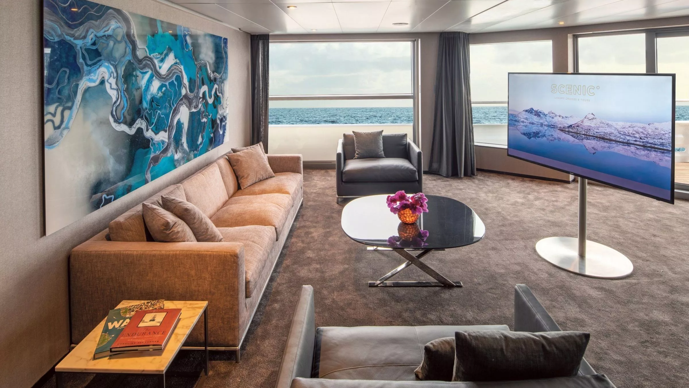 In der Penthouse-Suite ist der Meerblick nicht nur in der eigenen Lounge garantiert…