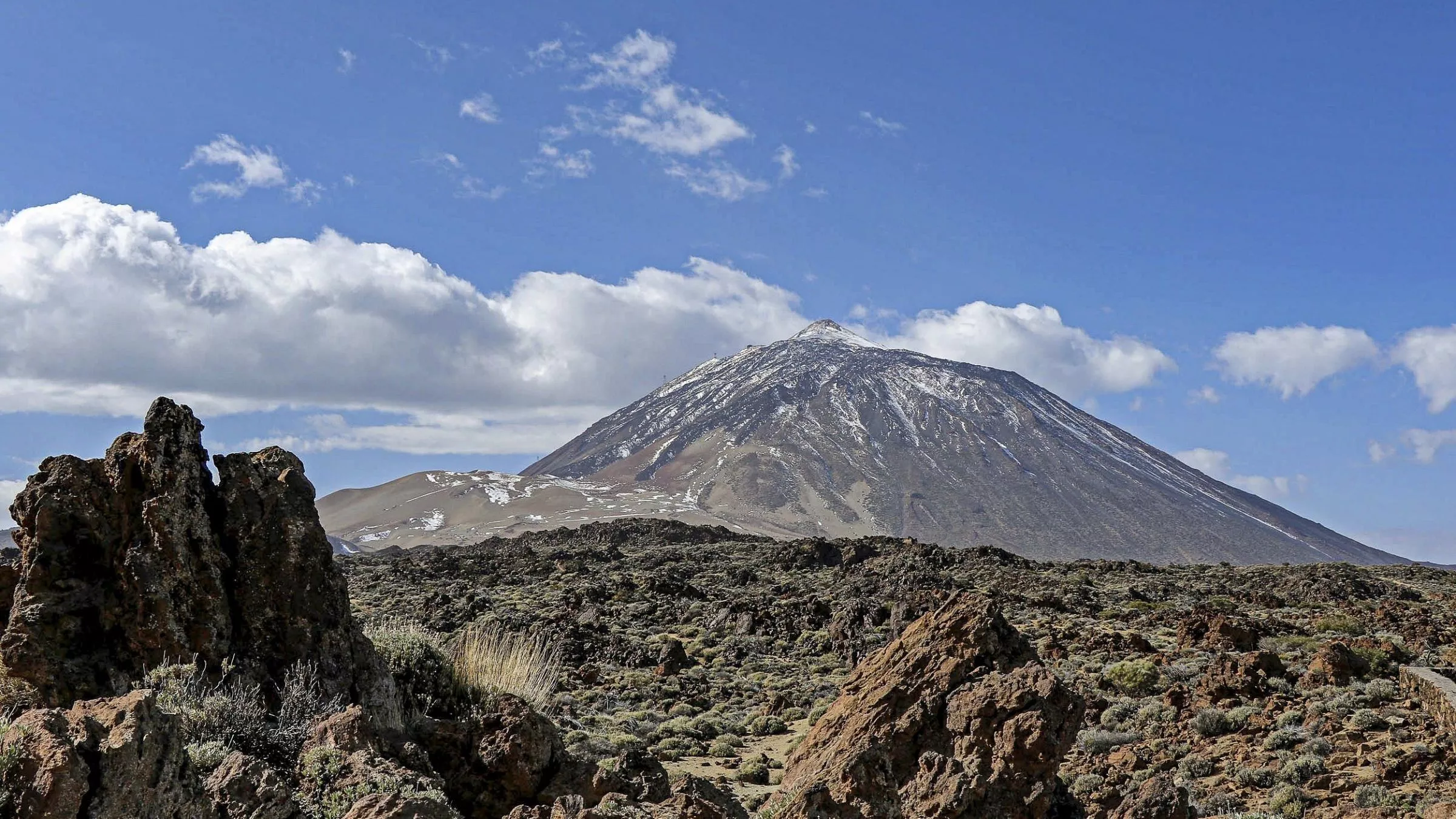 …oder rot eingefärbt, die vermeintlich karge Landschaft um den Teide leuchtet