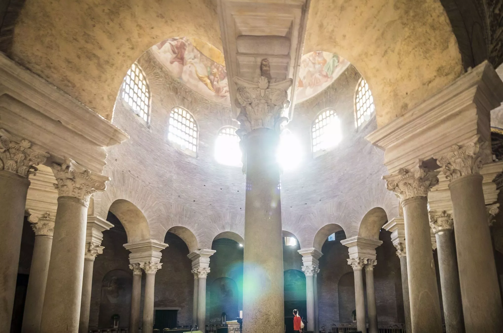 Auf frühchristlichen Spuren in der Kirche Santa Constanza, einer der ältesten Sakralbauten Roms