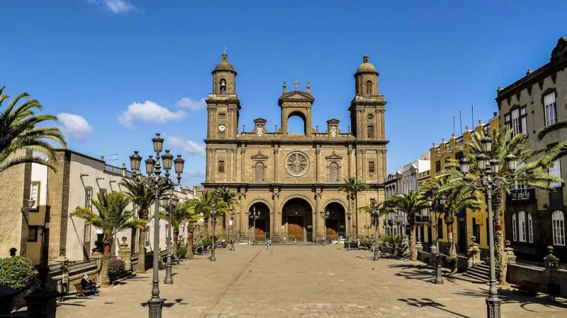 Die Kathedrale Santa Ana in Las Palmas historischem Viertel Vegueta ist die älteste und größte Kirche auf Gran Canaria.