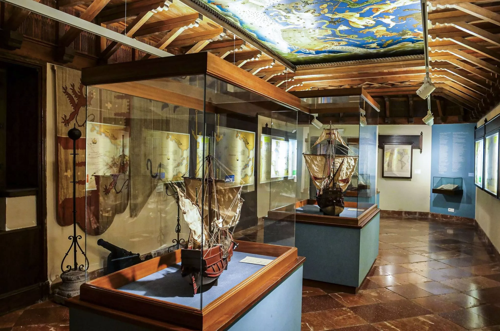 Casa de Colon – das Kolumbushaus – ist ein prächtiger Kolonialbau, in dem einst die spanischen Statthalter residierten. Heute ist es ein Museum, in dem man u.a. viel von den Reisen Kolumbus´ erfährt.