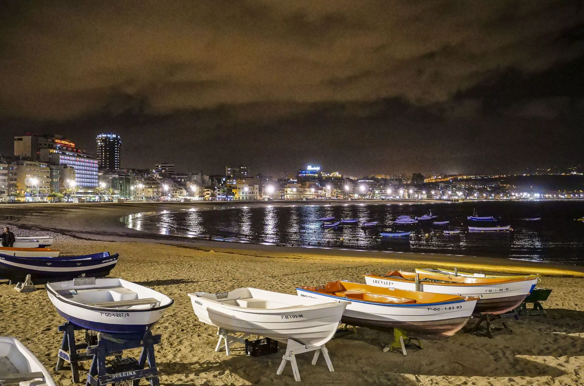 Abendstimmung am Stadtstrand Playa de las Canteras in Las Palmas