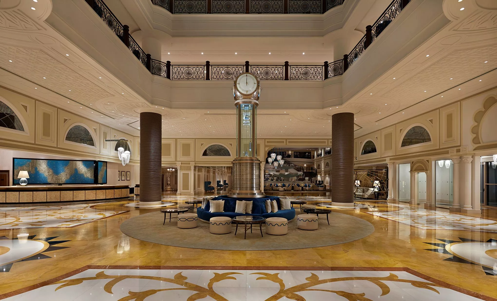 In der Lobby des Waldorf Astoria