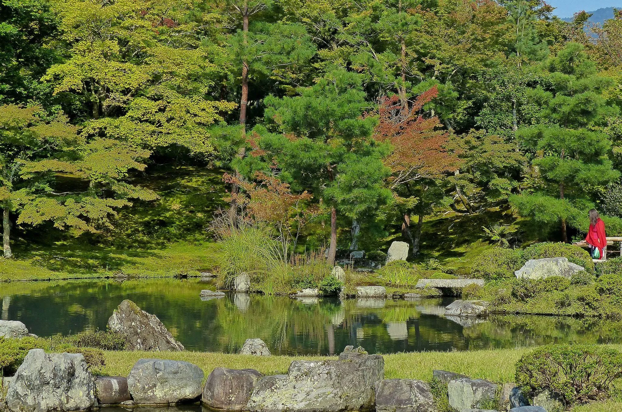 Die Gärten rund um den Tenryu-ji entstanden im 14. Jahrhundert und werden dem Zen-Meister Muso Soseki zugeschrieben