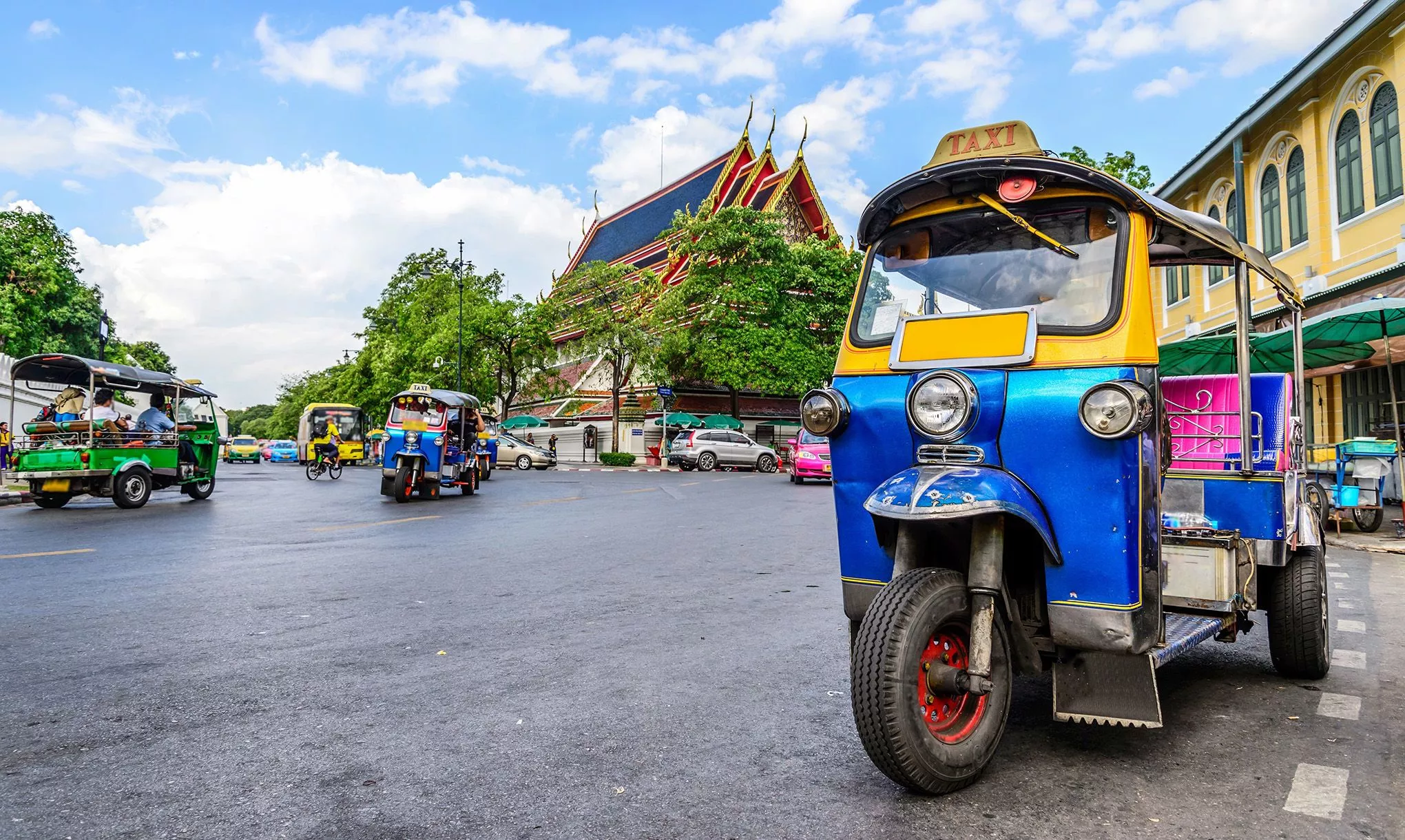 Das charakteristische Motorengeräusch hat den dreirädrigen Autorikschas ihren Namen gegeben: Tuk-Tuk