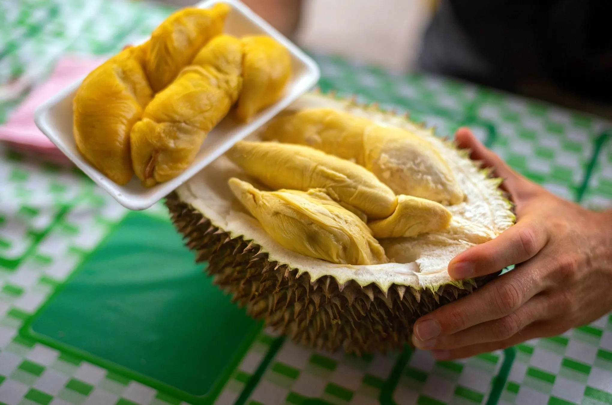 Tropische Delikatesse: das Fleisch der Durianfrucht