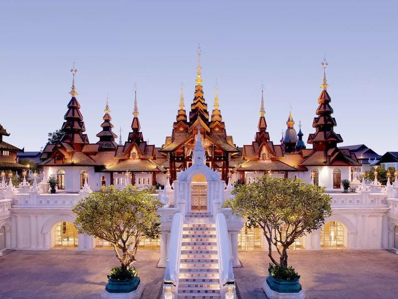 Im Hotel Dhara Dhevi in Chiang Mai residieren Urlauber wie in einem Palast