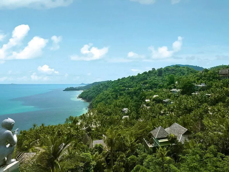 Das Four Seasons Resort Ko Samui liegt in einer geschützten Bucht im Nordwesten der Insel