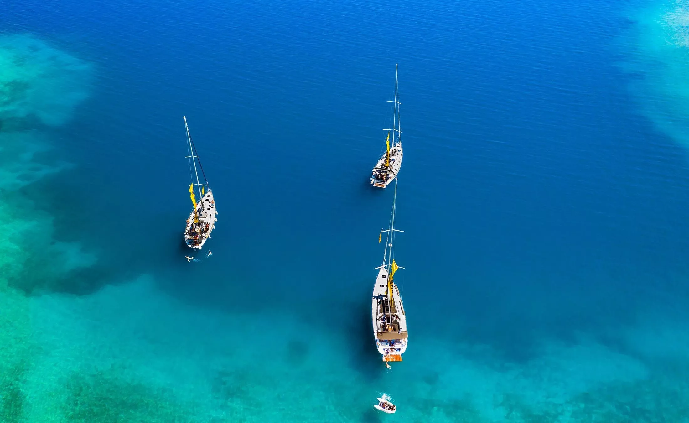 Sieben Tage auf See – mit YachtHop lernt ihr die Küsten rund um Korfu aus einer ganz neuen Perspektive kennen