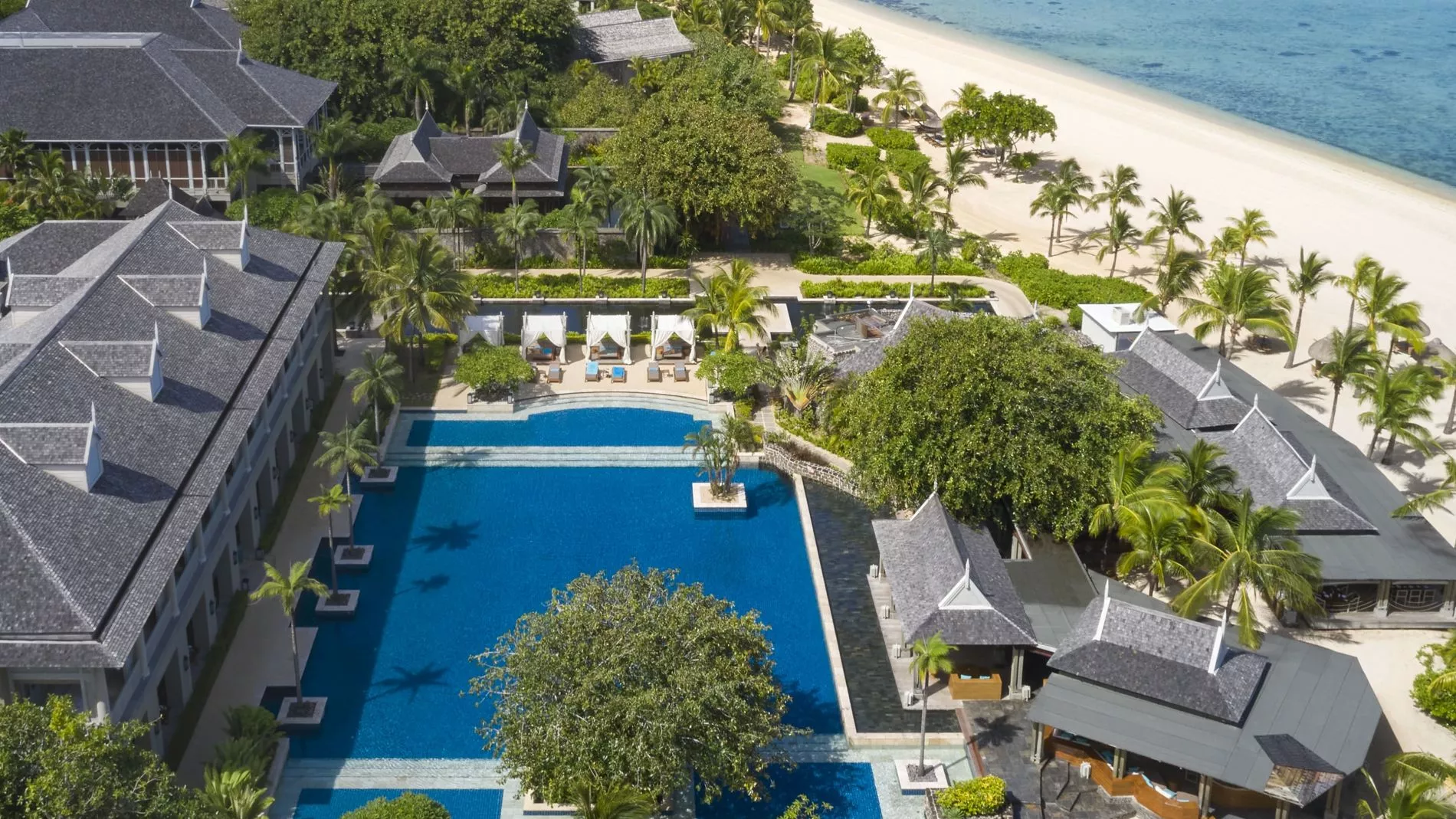 Marriott Mauritius Resort Pool Luxus Reisen Strand
